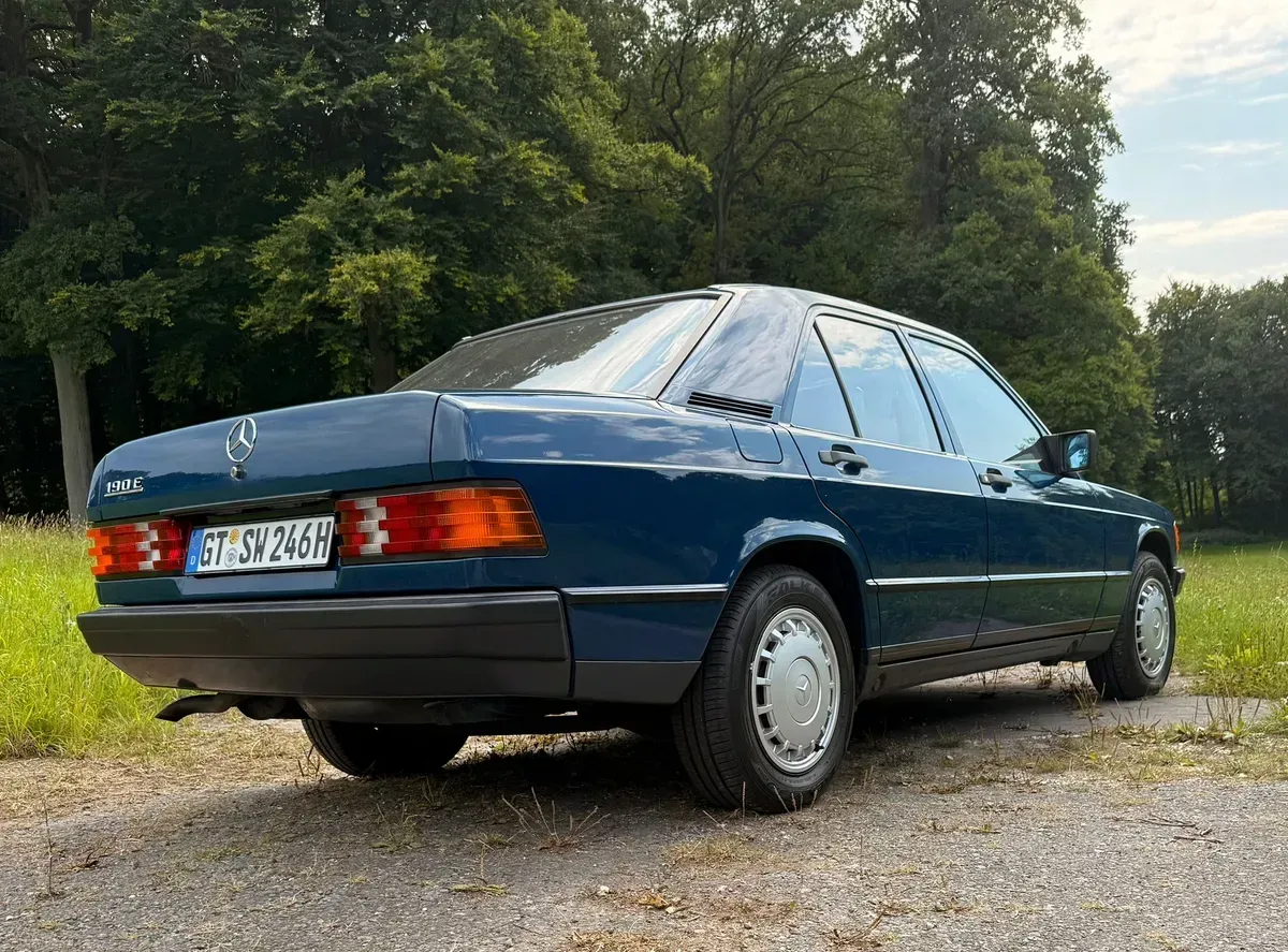 Mercedes-Benz 190E 2.0 – Bild 2